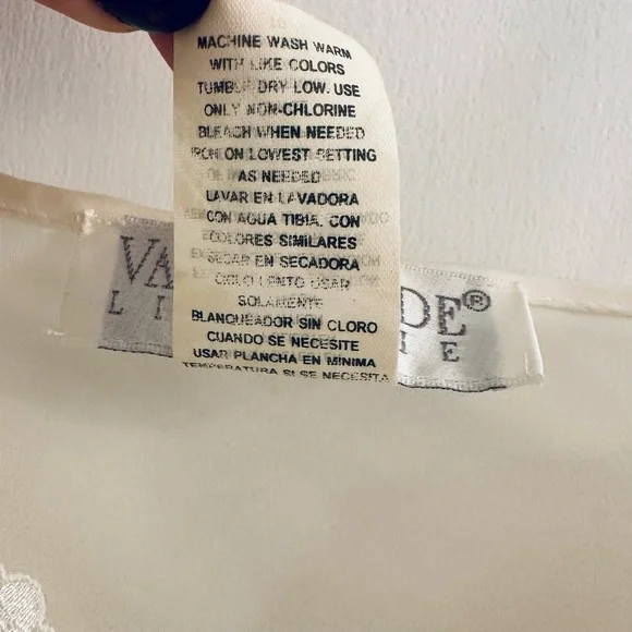 Vintage 1980’s Val Mode Lingerie Ivory White Lace Slip with Rose, Women Size XL - Picture 10 of 15